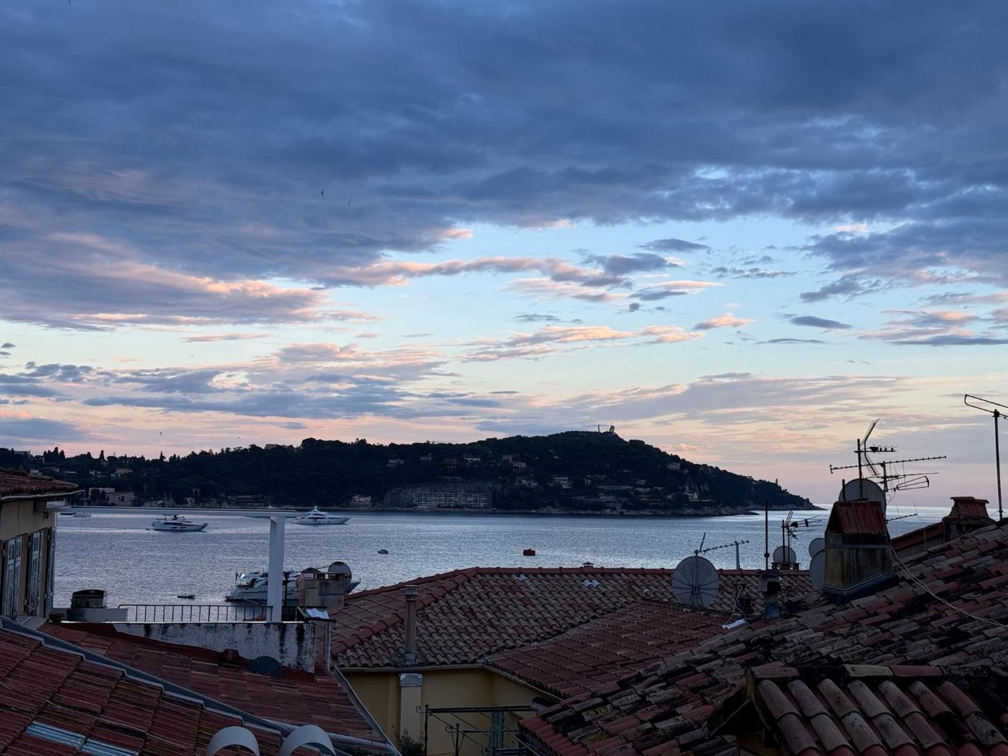 The Seaside Serenity - Calm & Charming Bay View Flat - Heart Of Villefranche Екстер'єр фото